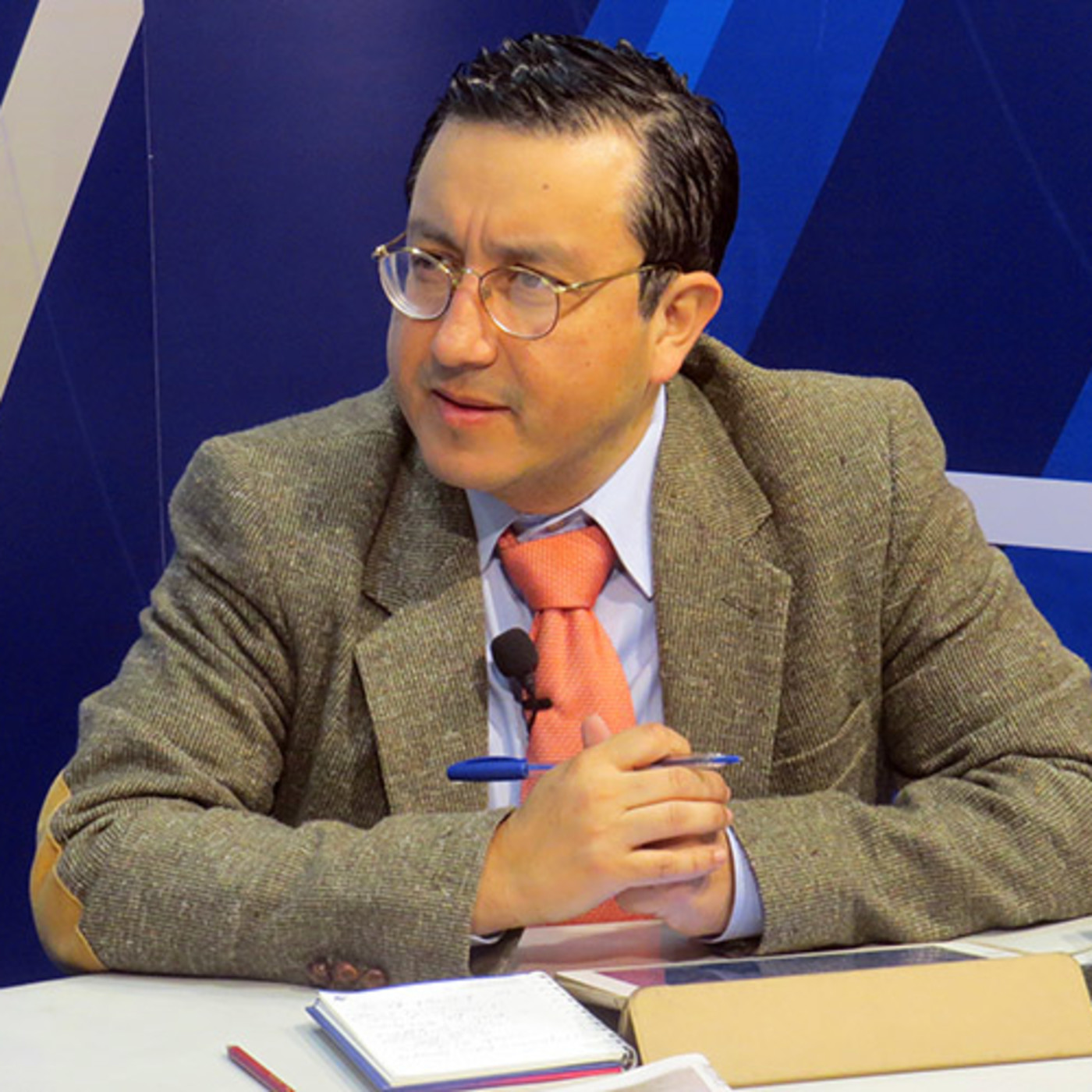 Glatzer Tuesta – Editorial 23 de noviembre de 2021 episode artwork