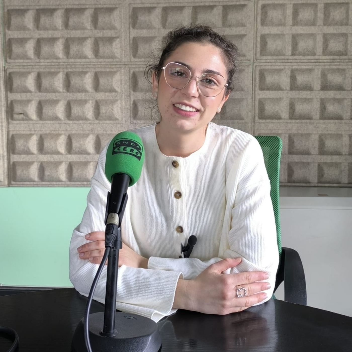 HABLAMOS CON LA PSICÓLOGA SANDRA AMELIBIA SOBRE LA ANSIEDAD episode artwork