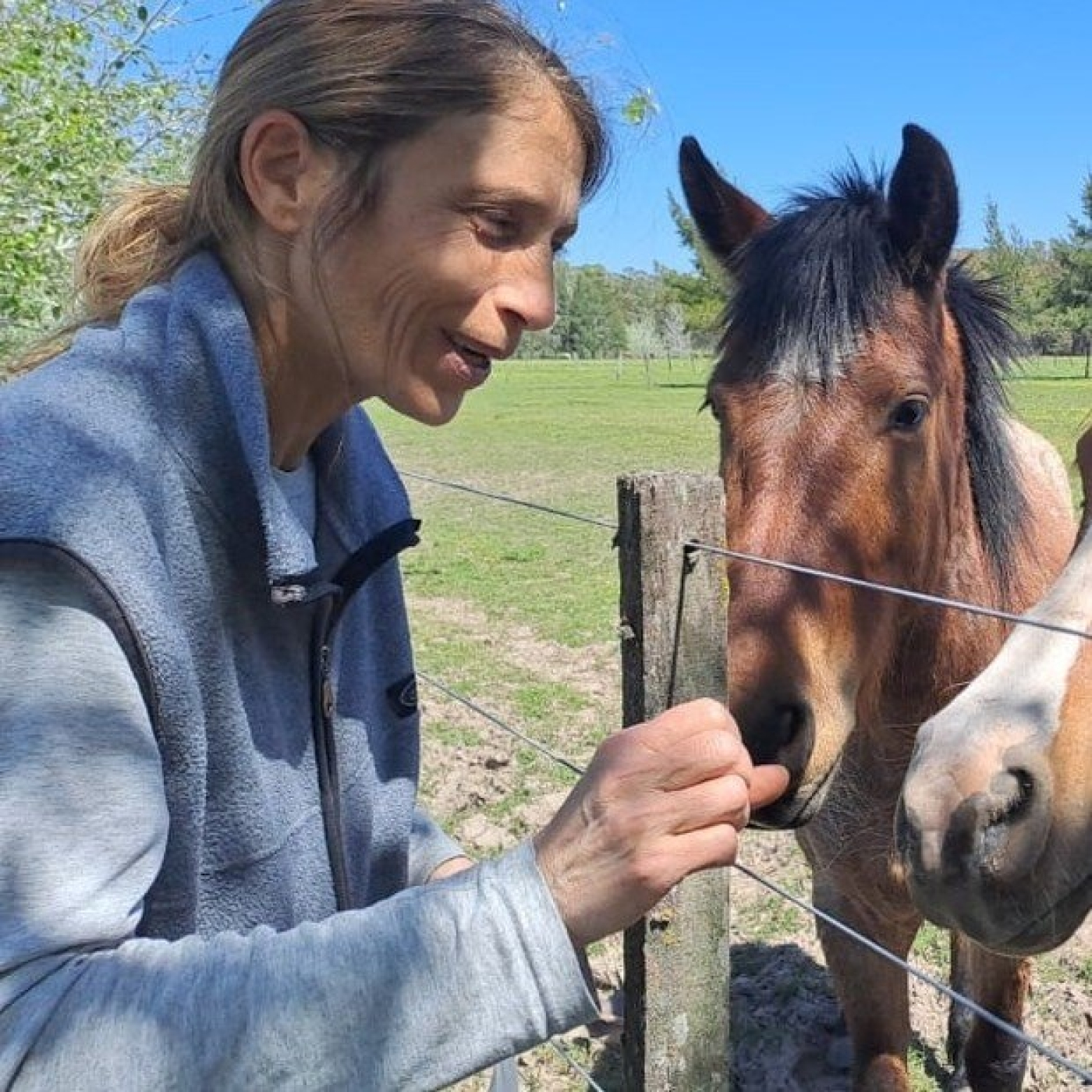Lorena Melantoni (Asociación Civil Soñemos Esperanza, santuario de caballos rescatados) Nada Personal @animessina