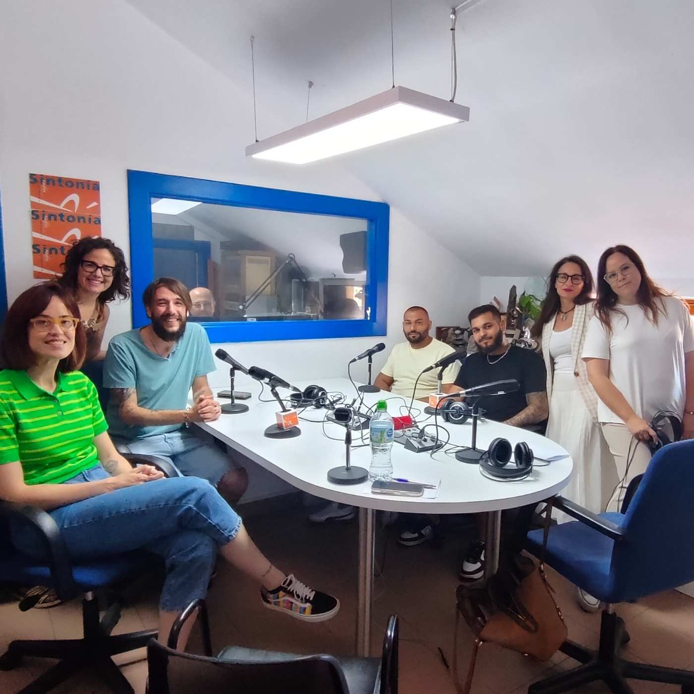 Historias de barrio nos habla hoy de los "Programas Apis". 29-06-2026. episode artwork