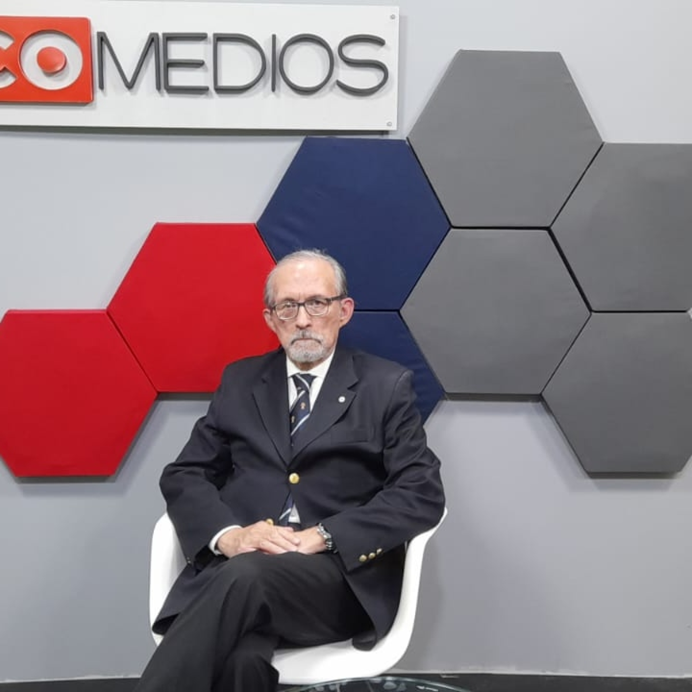 LA BISAGRA con Mario Nacinovich 6-10-2025.mp3