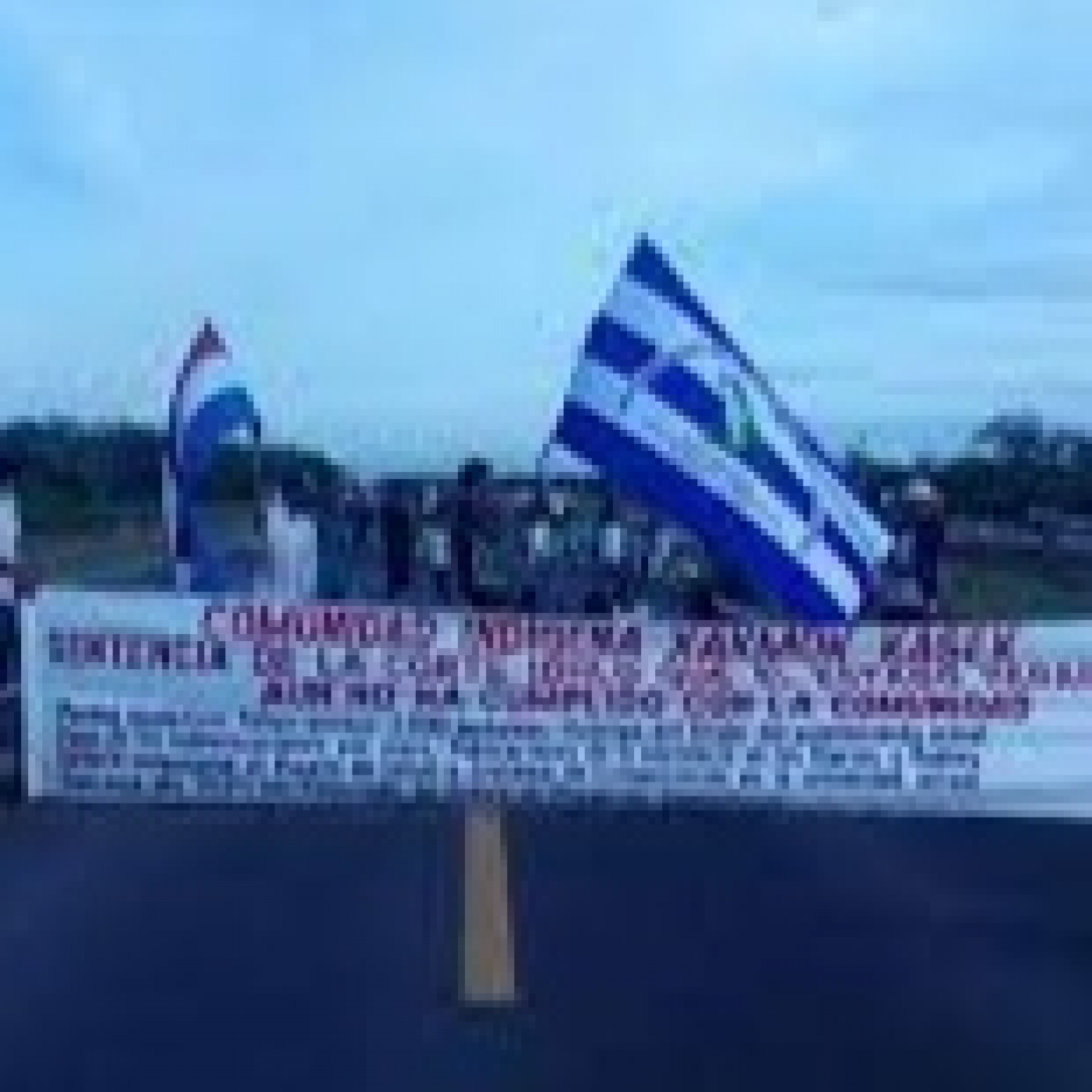 DEVUELVAN NUESTRA TIERRA