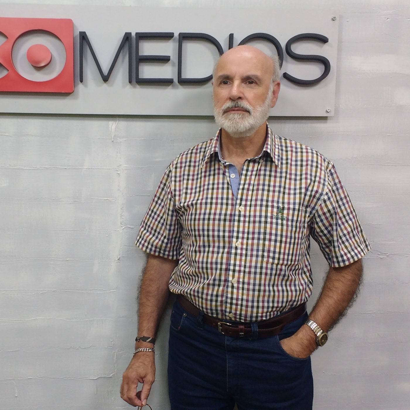 RADIOFOTOS con Santiago Magrone 22-8-2025.mp3