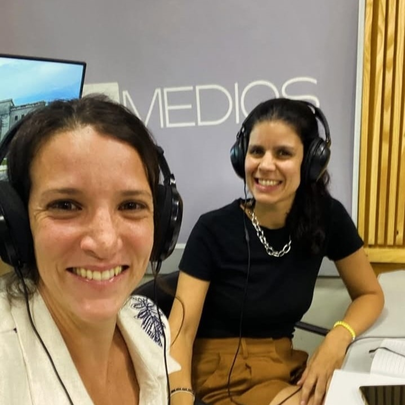 MUJERES TODO TERRENO con Andrea Glikman y Belèn Fernàndez 19-6-2026 episode artwork