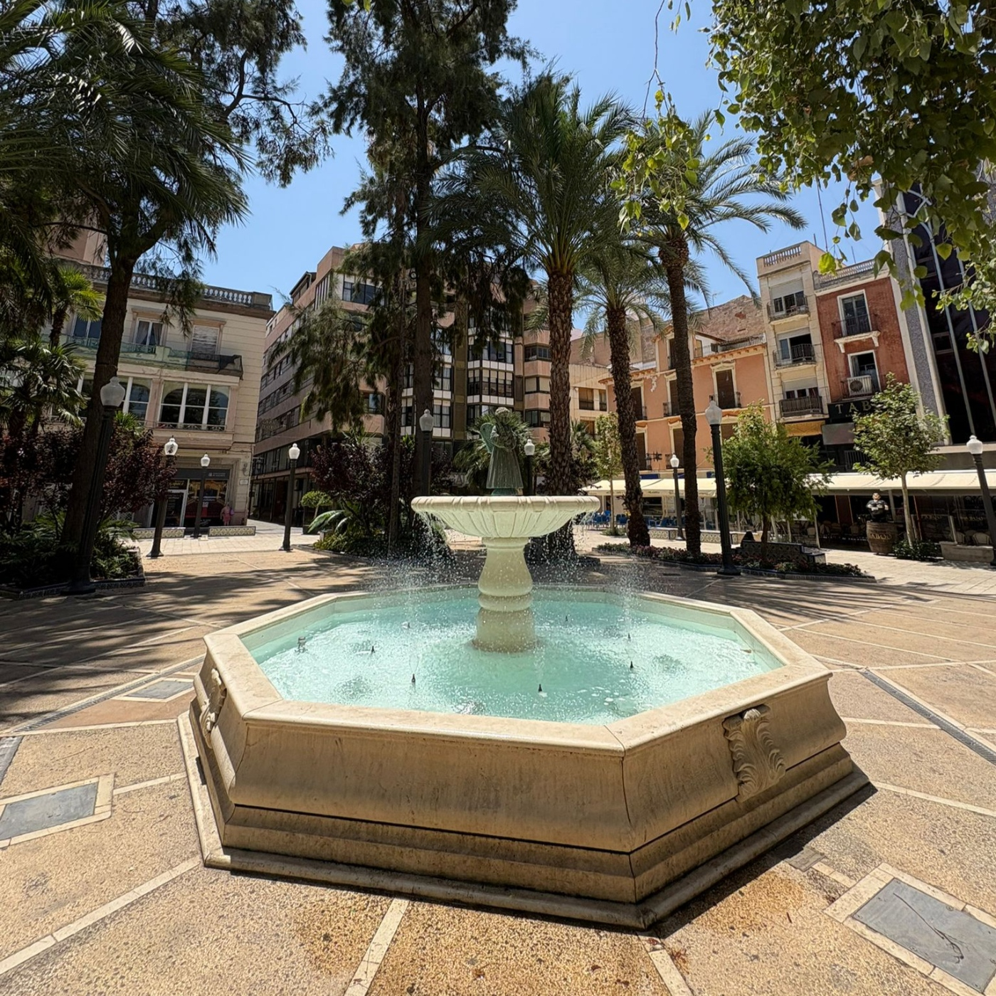 Es La Mañana De Elche y Comarca