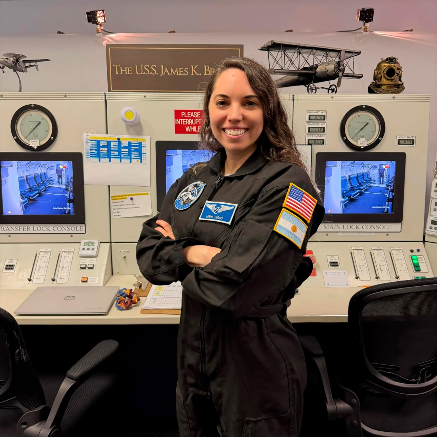 Lorna Evans (Médica Aeroespacial, Piloto y referente en Investigación Espacial) Nada Personal @animessina