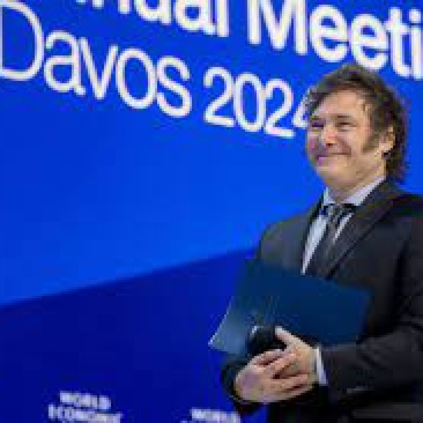 #235 Davos, Milei y eSg   episode artwork