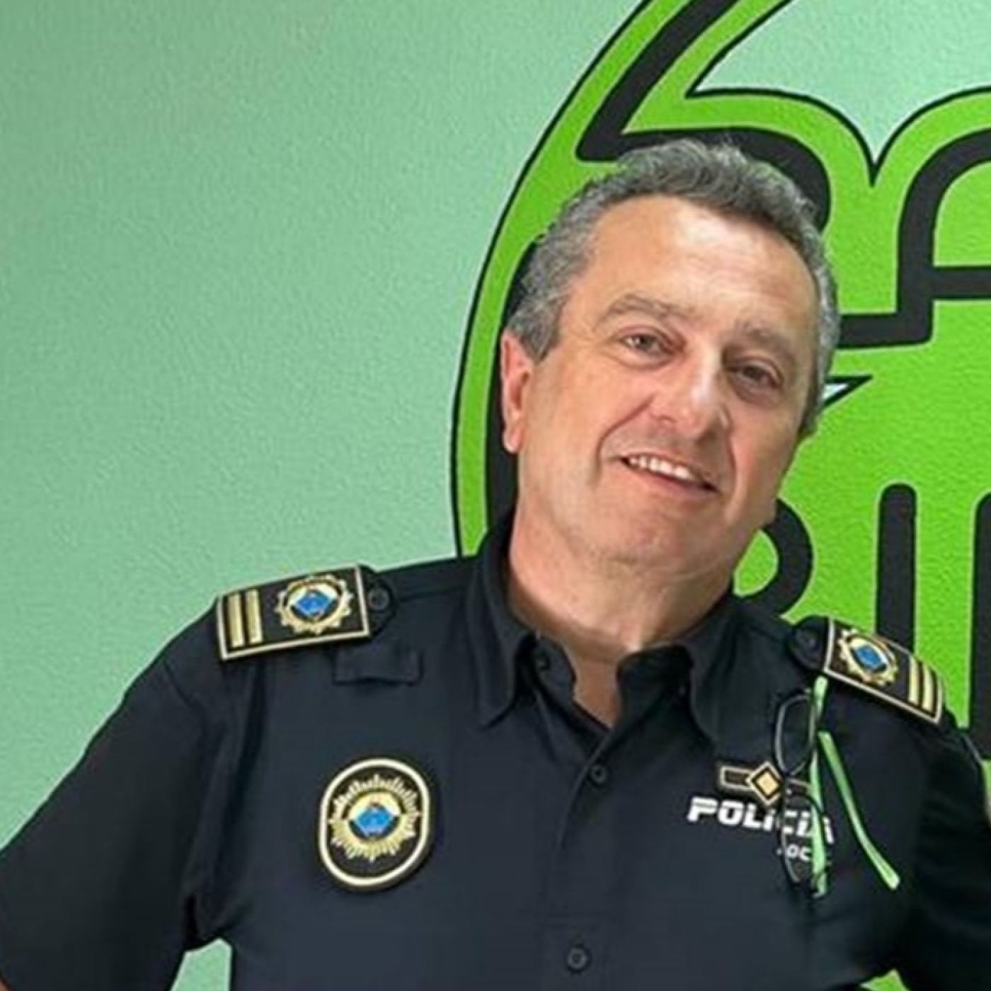 Comunicado de la Policía Local sobre el método del abrazo episode artwork