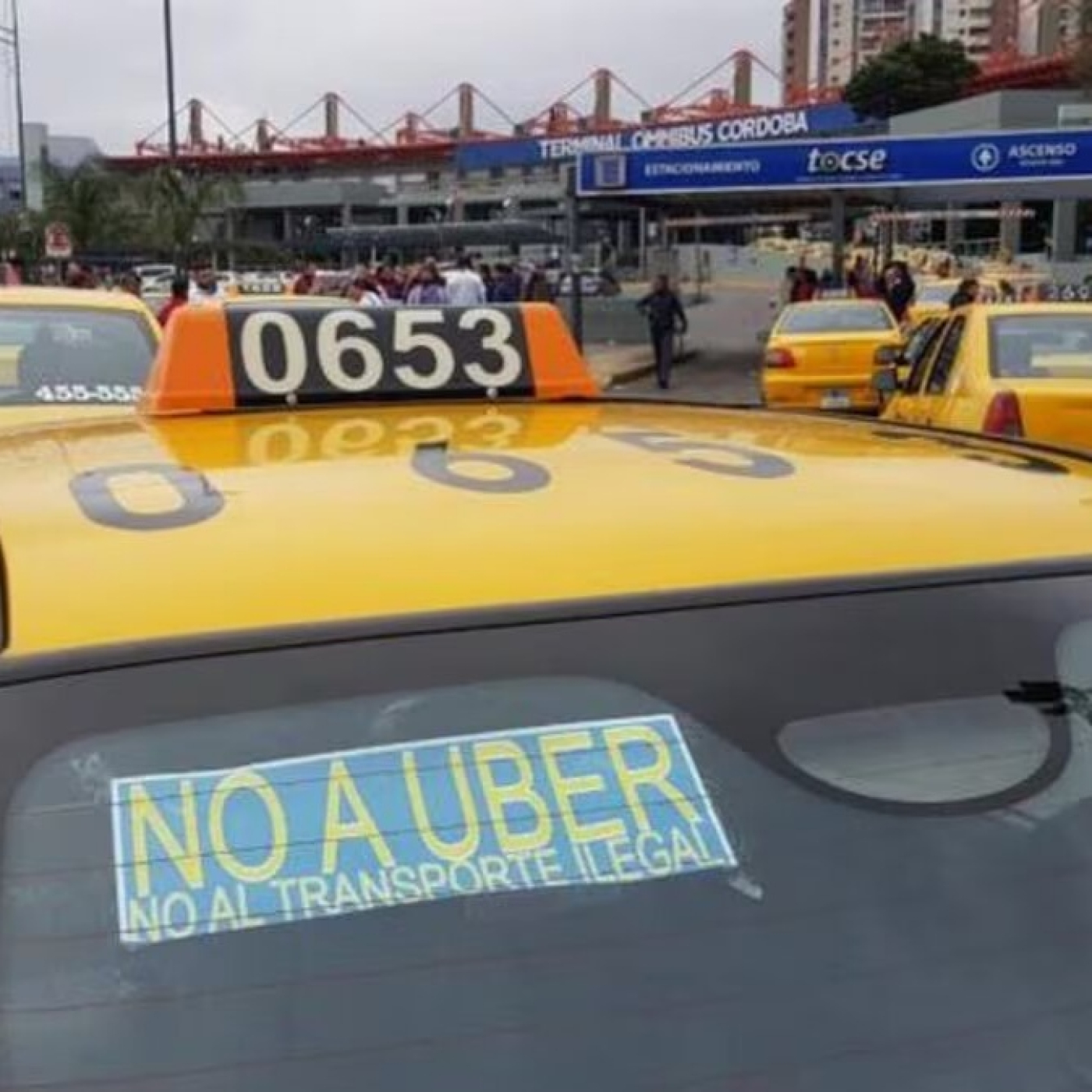 Taxistas concentraron frente a la Terminal episode artwork