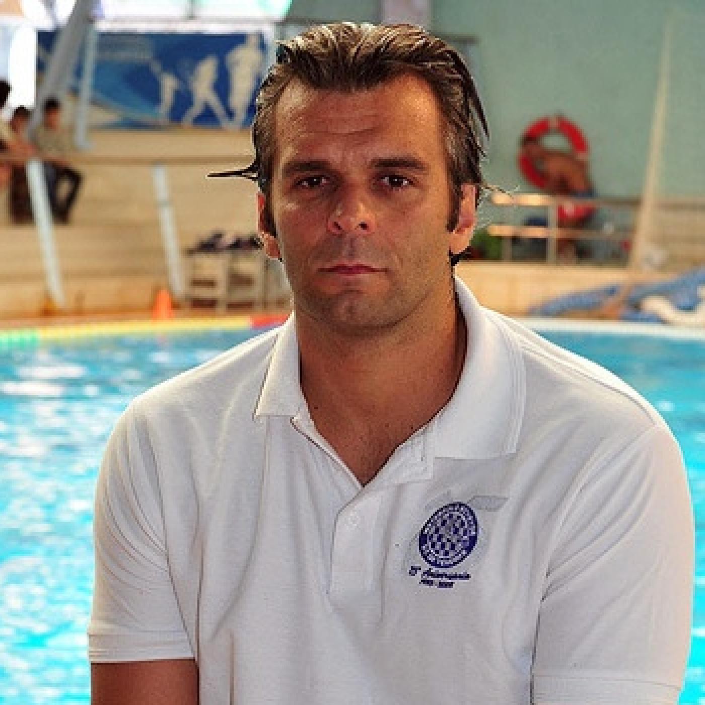 Juanpa Sánchez, entrenador del Echeyde, en Intermedio Tarde episode artwork