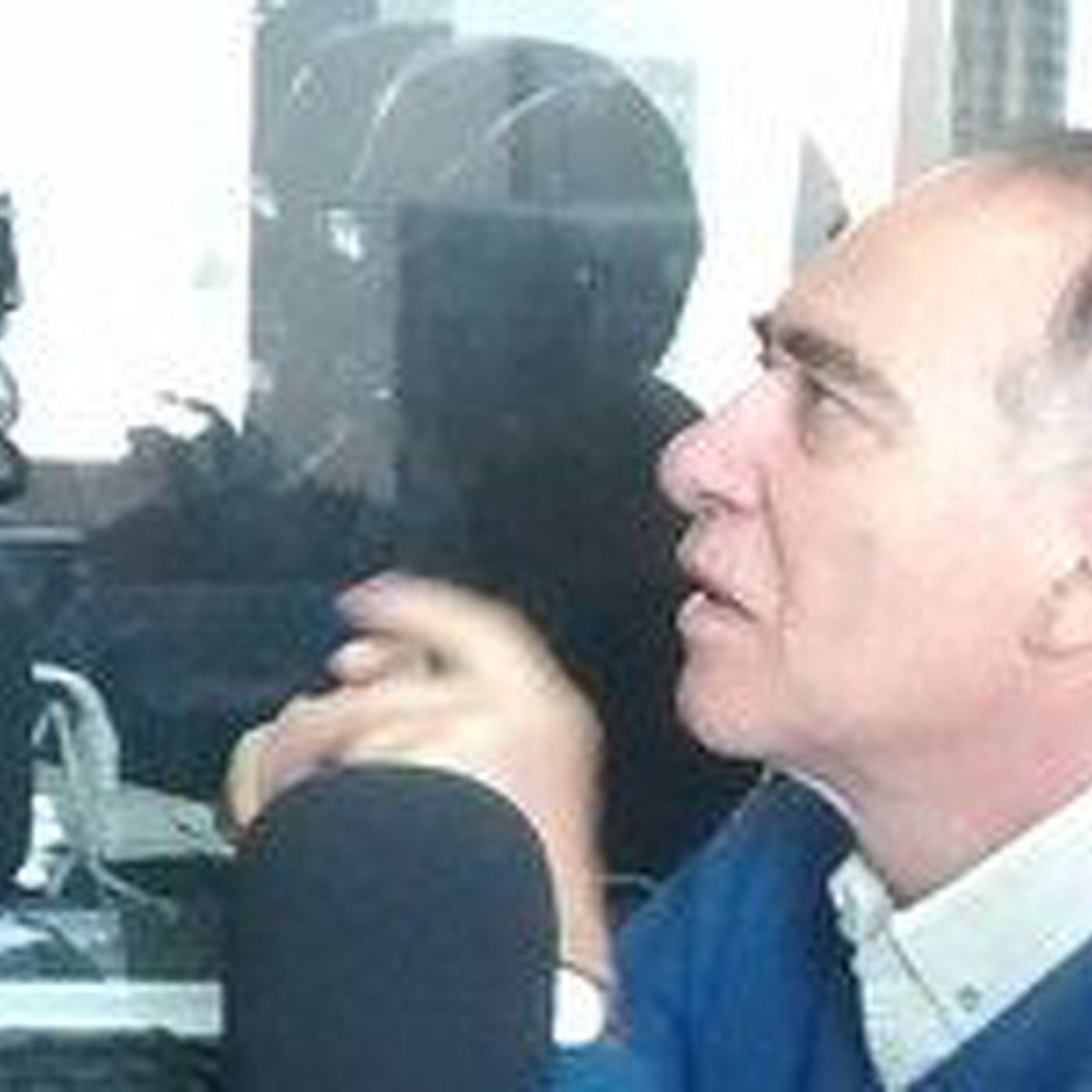 Política en el aire