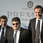 embed image