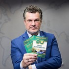 Andrey Khovratov - CEO of the Private Investor Academy