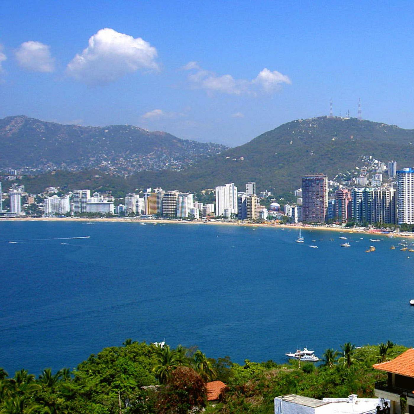 PLATIQUEMOS DE TURISMO