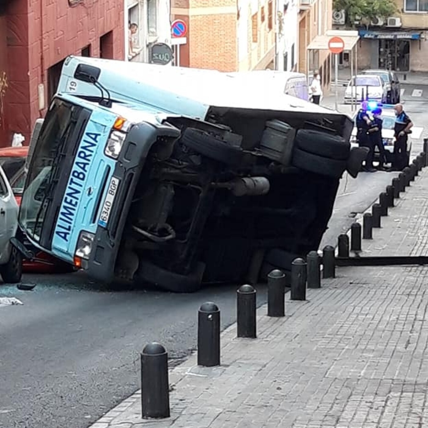 Pasen al Fondo