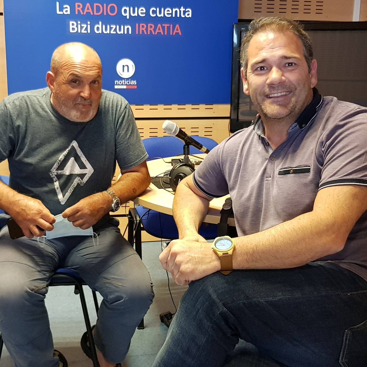 LIDERES DE NUESTRA CULTURA