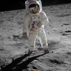 ENIGMA EXPRESS: Viajes a la Luna