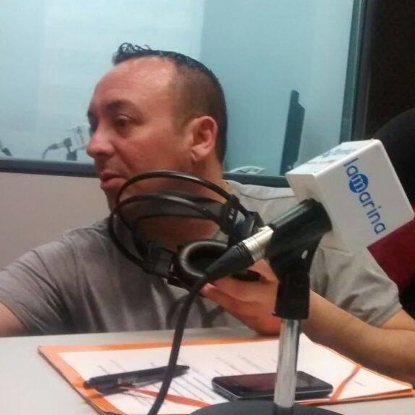 MAS ALLA DE LA TIERRA RADIO LA MARINA FM