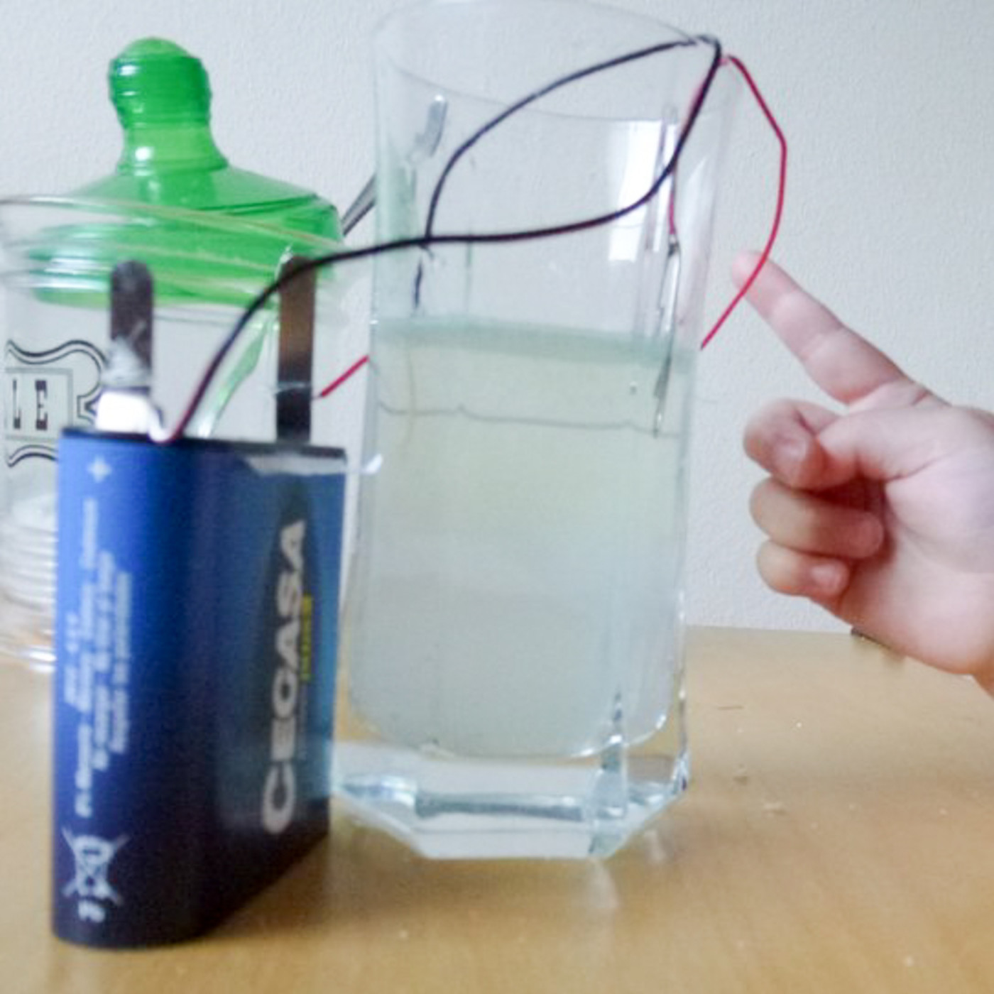 A mentira da electrólise da auga con @david_ciencia