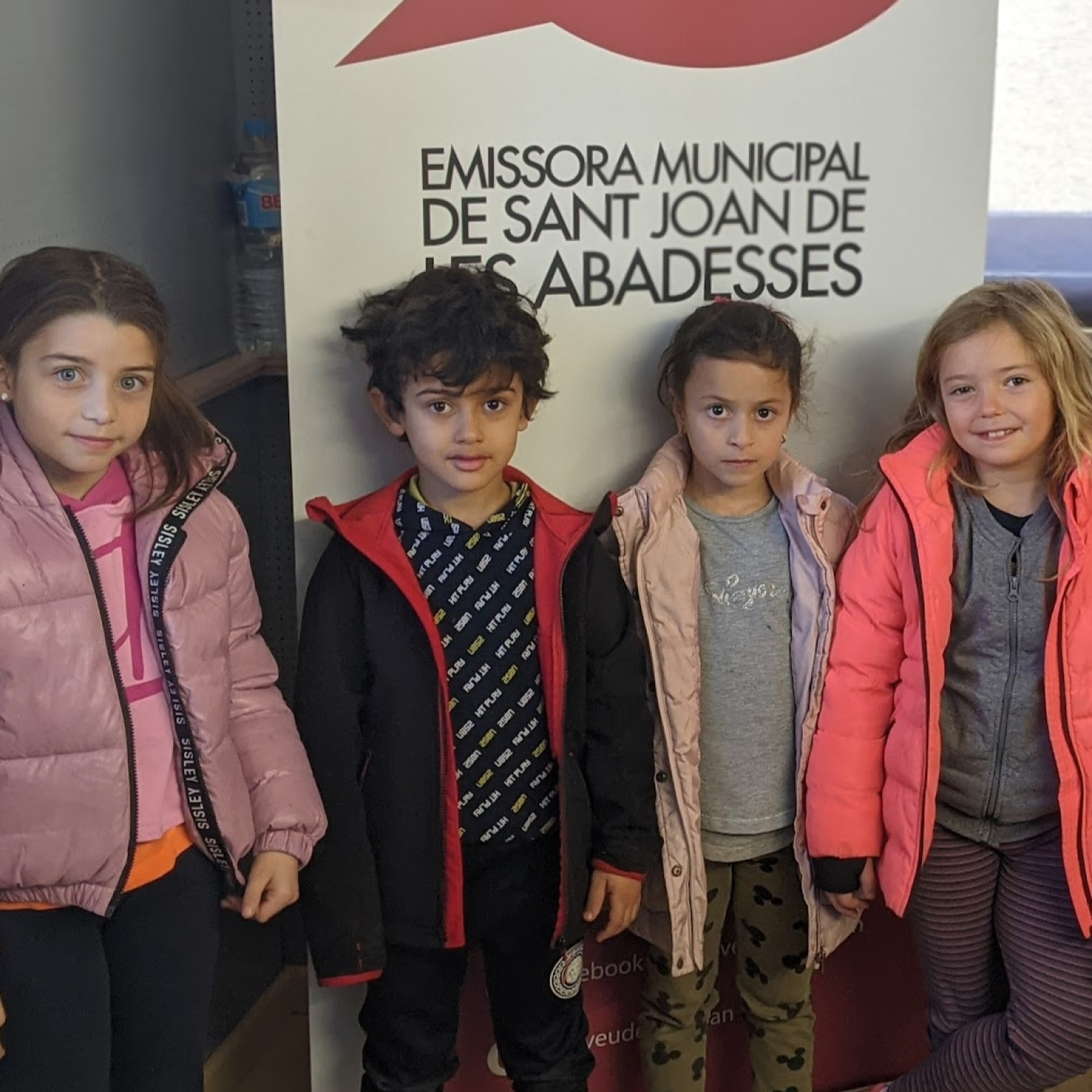 Infants de 1r i 2n de Primàra ens parlen de les activitats de Nadal episode artwork