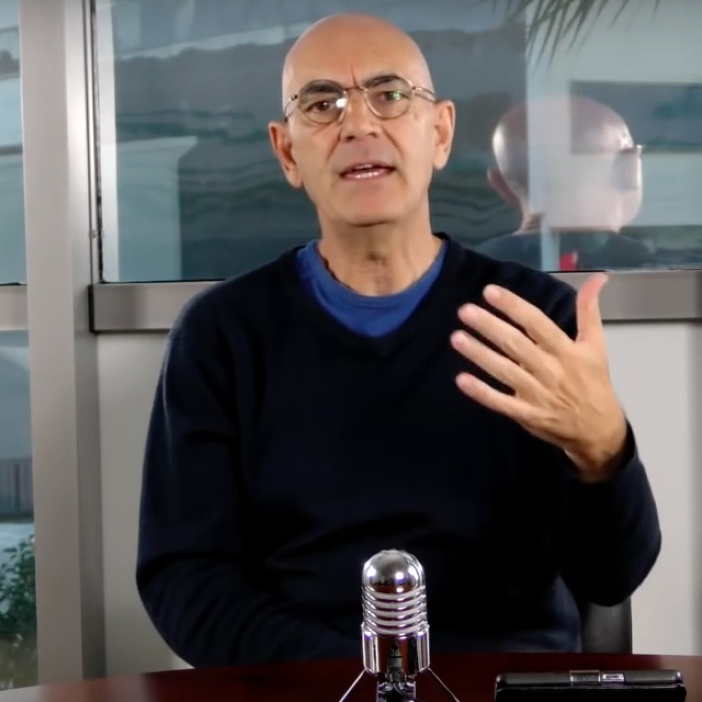 Preguntas a Emilio Carrillo
