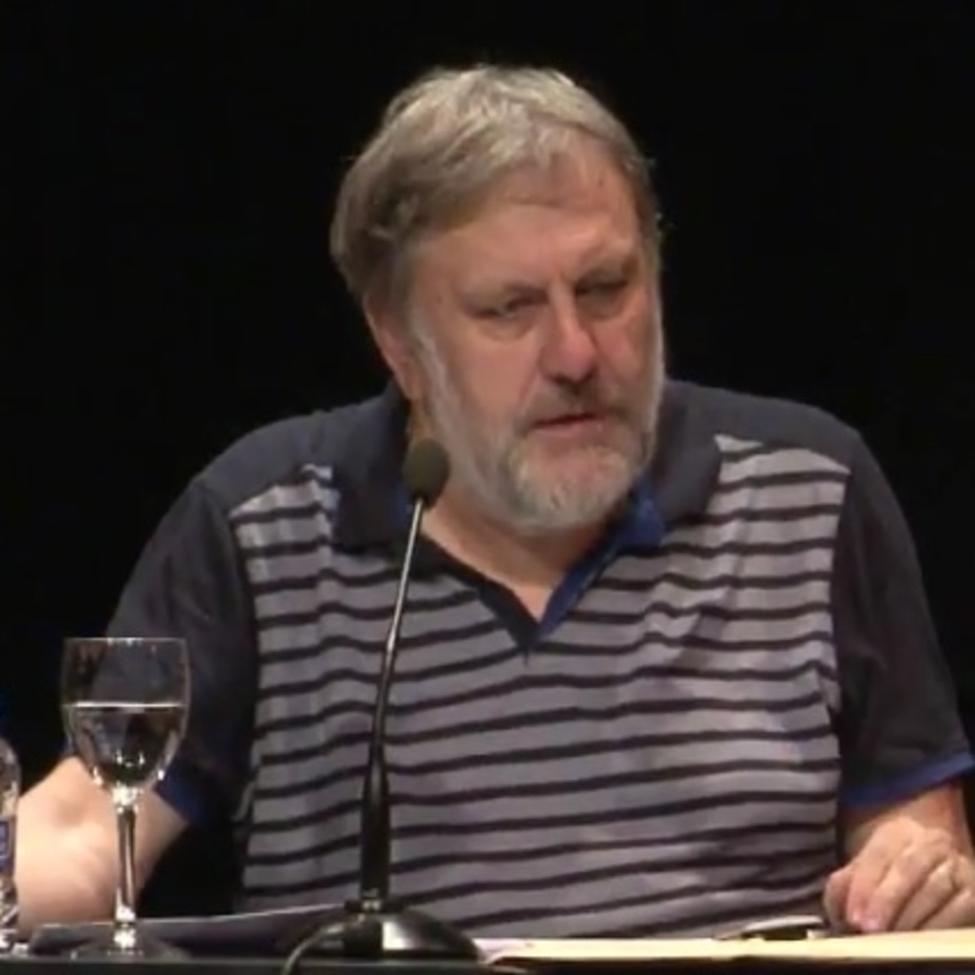 Slavoj Zizek en el CBA: Alegato a favor de un socialismo burocrático