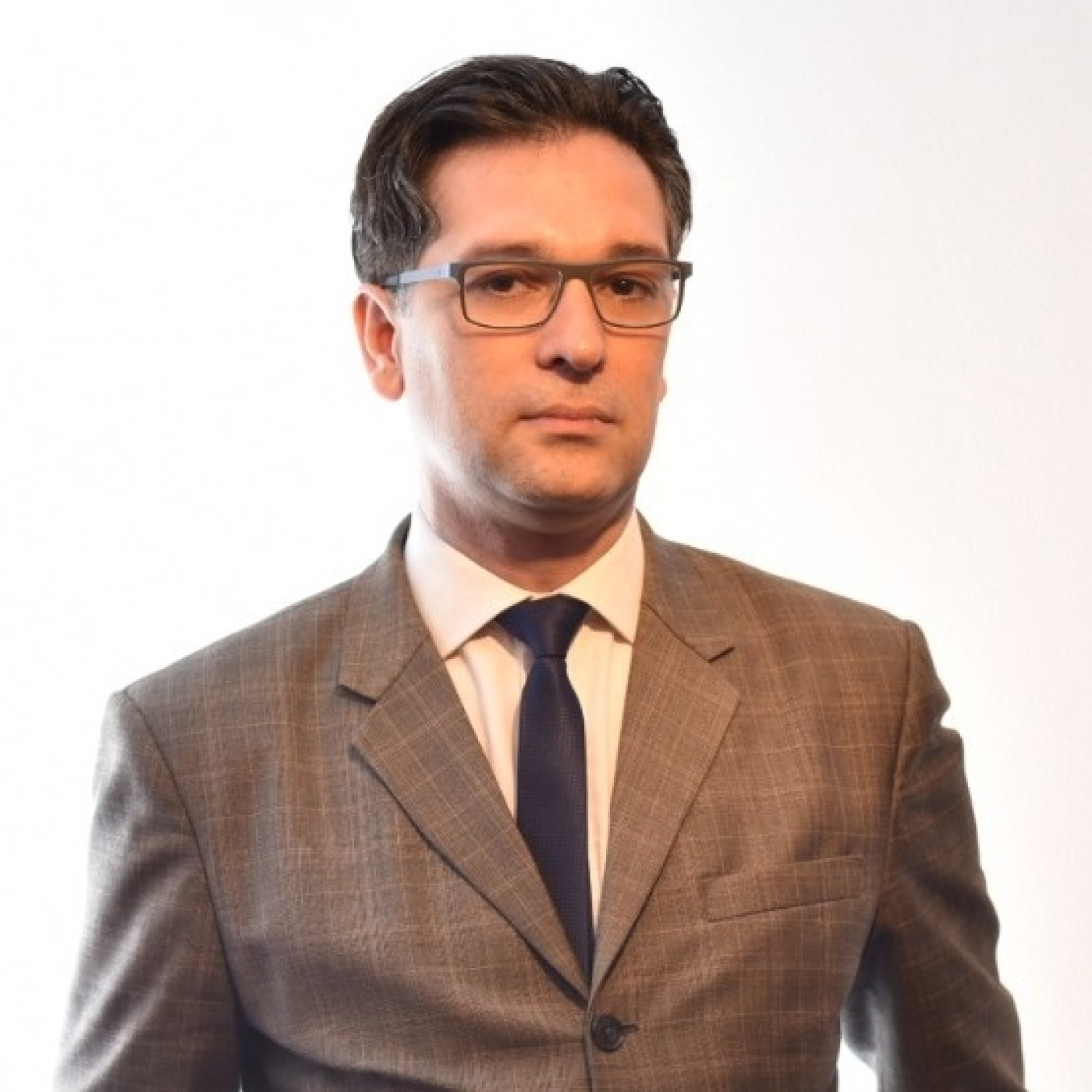 Adrián Troccoli @AdrianTroccoli (Abogado Previsionalista) La Bisagra
