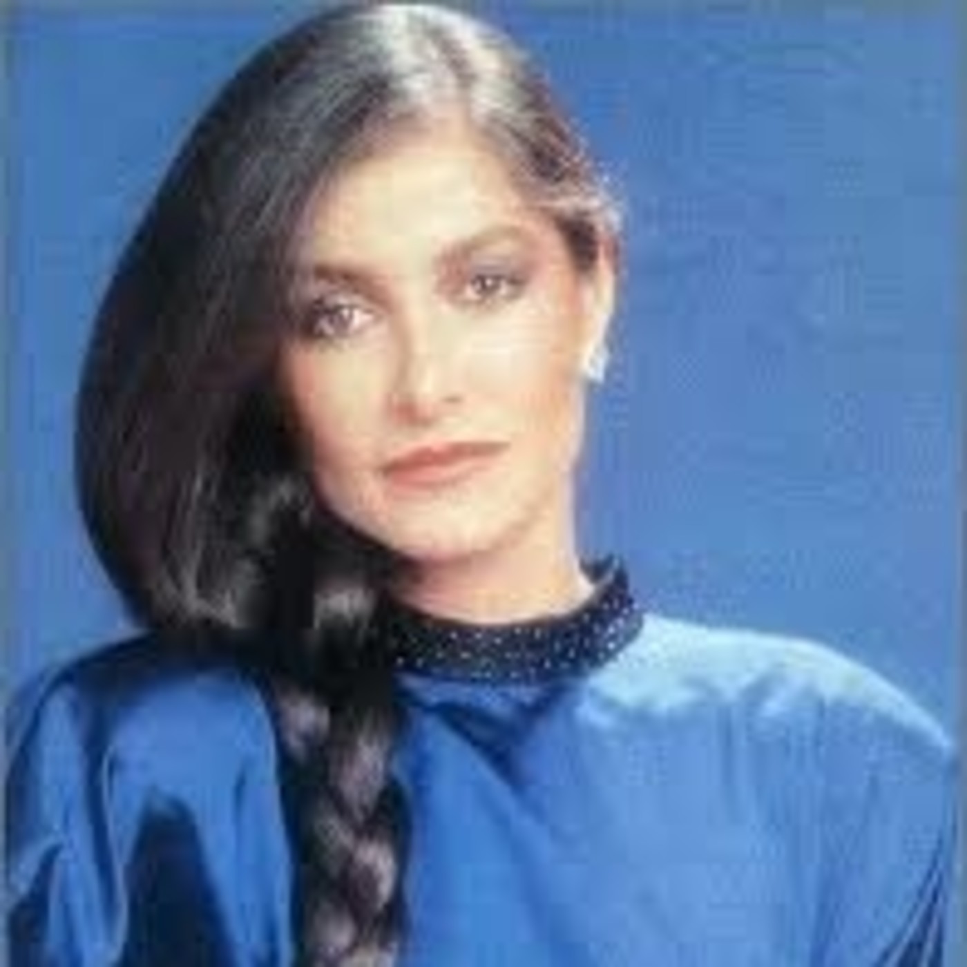 Daniela Romo regresa a teatro episode artwork