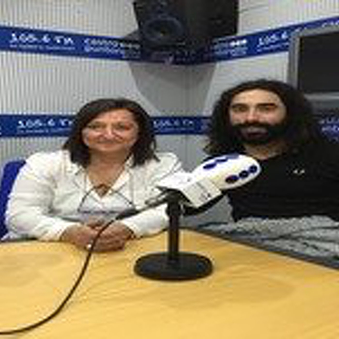 Entrevista con Rubén Calvo y su madre, protagonistas de la Pasión Viviente 2015 episode artwork