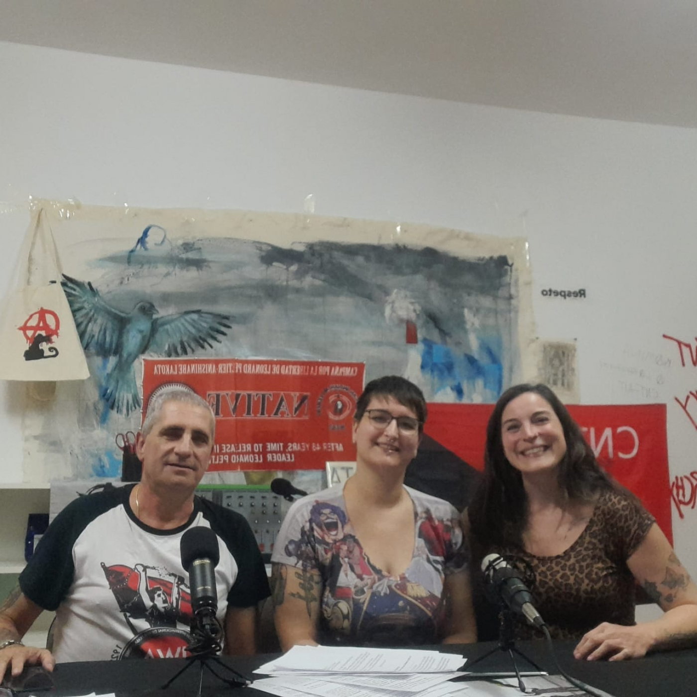 Vive y Lucha