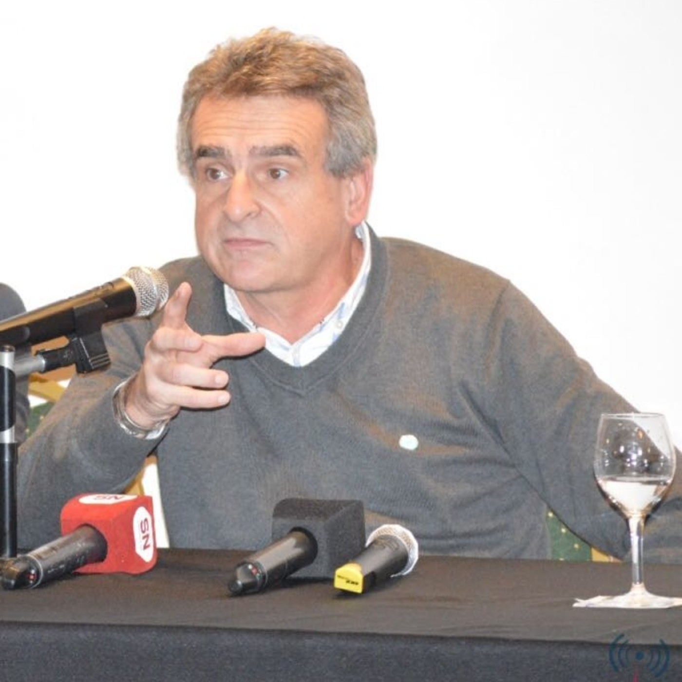 ROSSI: "NOTO A LA SOCIEDAD MUY ANGUSTIADA Y ENOJADA" episode artwork