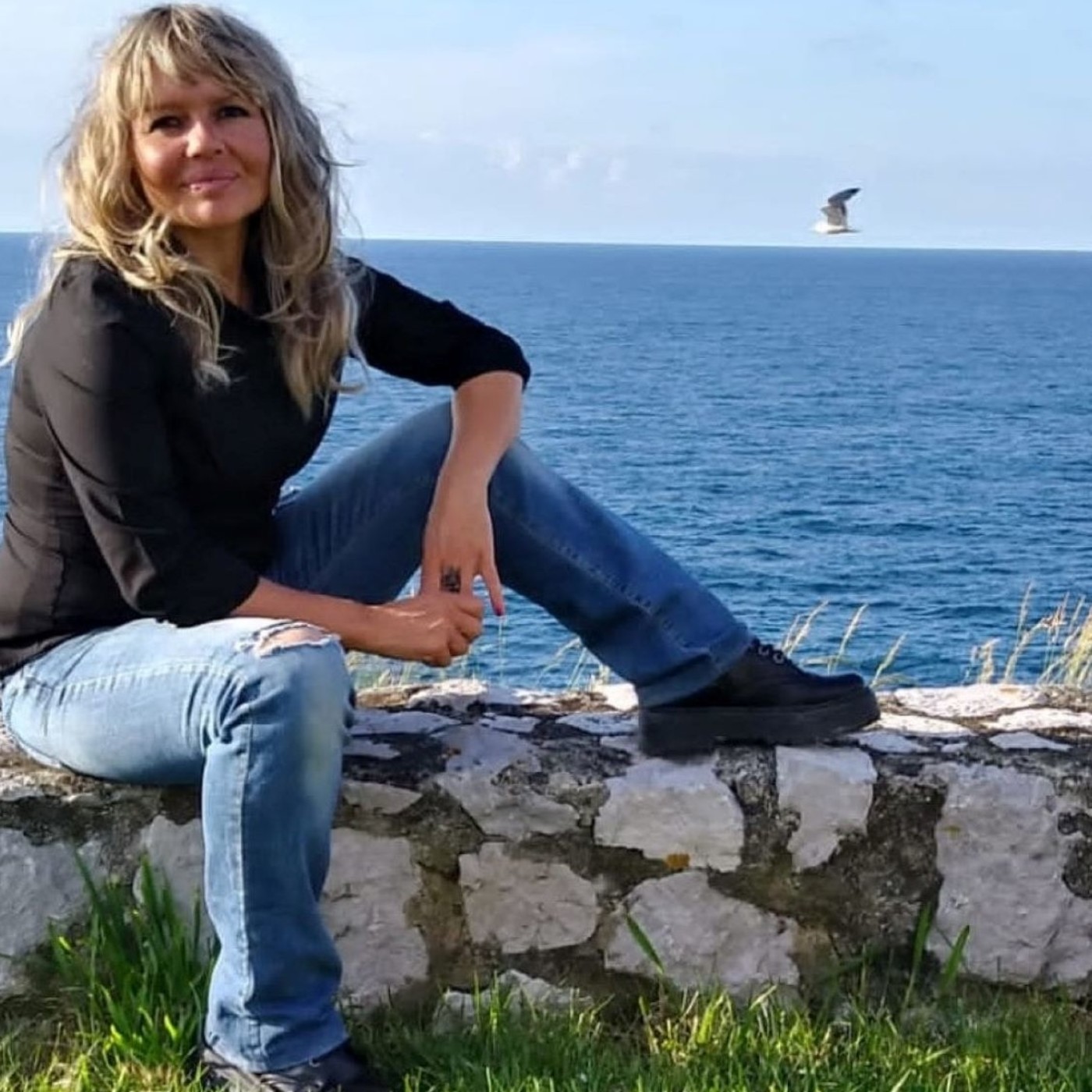 MARÍA RONCERO AZABAL-  Historia Entre Mujeres