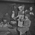 Arredor de nós: Comer en Galicia. Unha achega as nosas cociñas