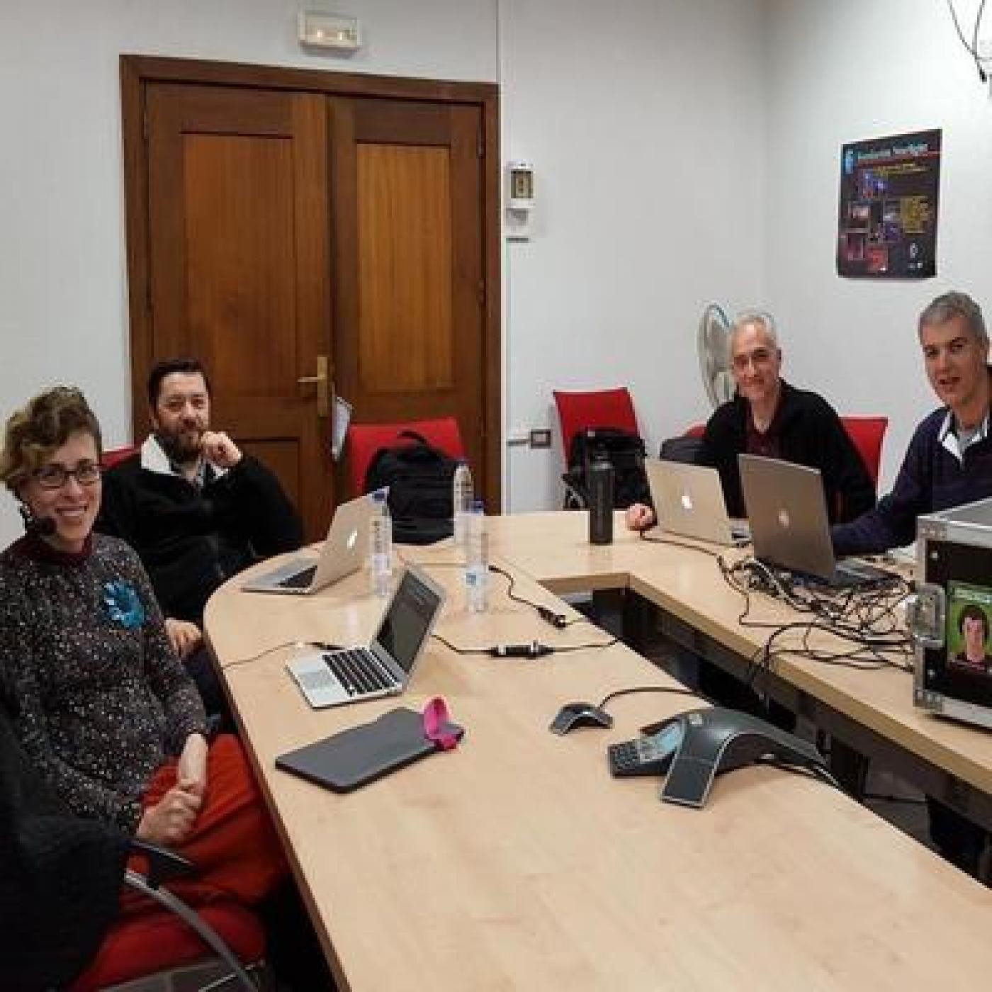 Ep53: Cambio Climático; Polémica Planetaria; El Espectrógrafo Maldito; Entrevista: Roger Barry