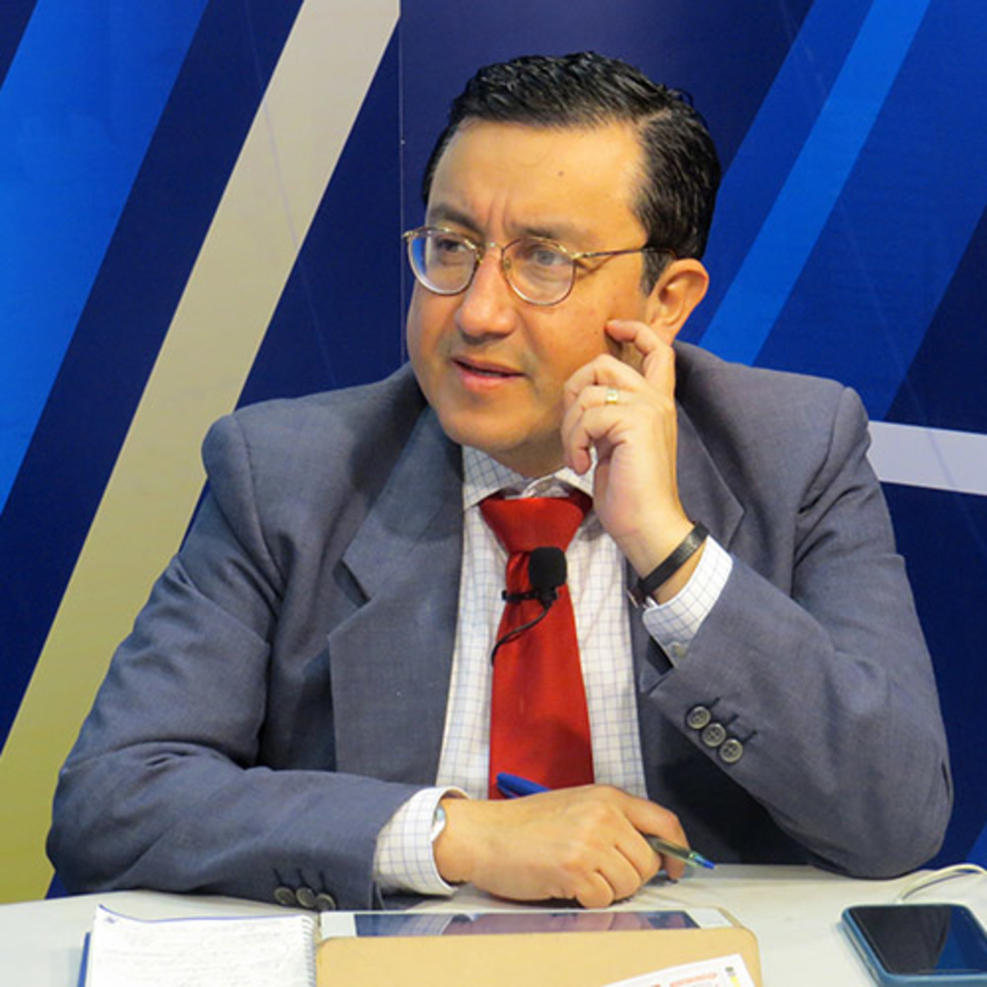 Glatzer Tuesta – Editorial 30 de octubre del 2019 episode artwork