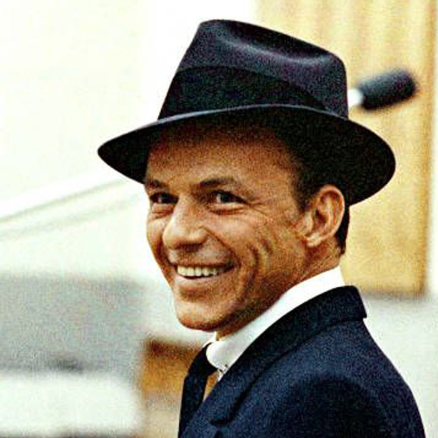 Frank Sinatra,.. la voz, la música y la mafia