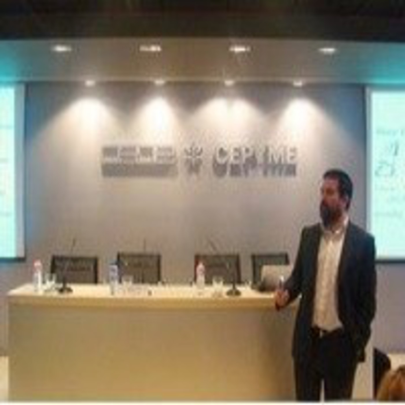 #1 27-11-13 Néstor Guerra - INNOVACIÓN EN MODELOS DE NEGOCIO