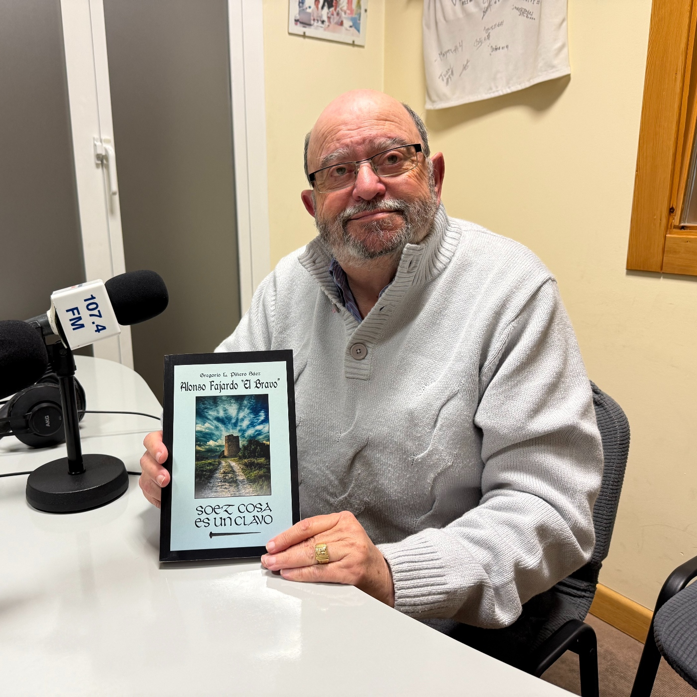 CARAVACA RADIO- Gregorio Piñero presenta nuevo libro 'Soez cosa es un clavo, Alfonso Fajardo 'El bravo'' episode artwork