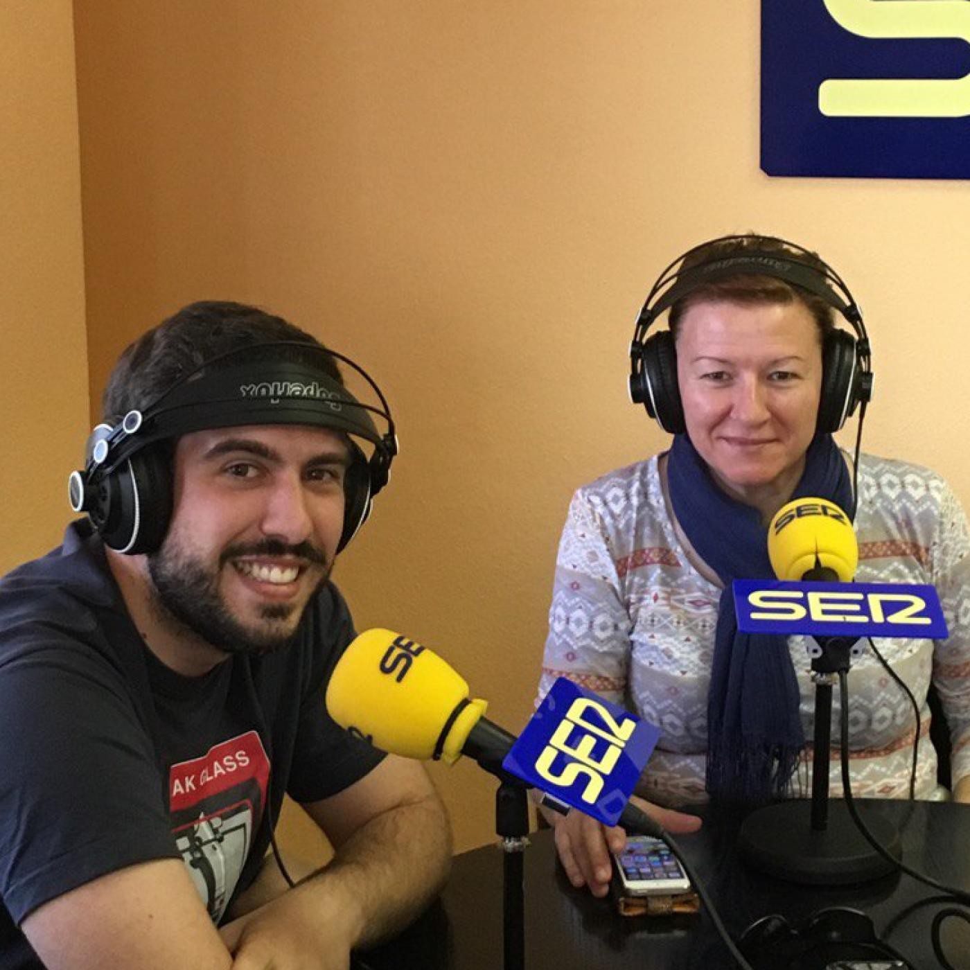 LUNES DE TERTULIA,con ROSANA CRESPO y DANIEL DE ANDRES episode artwork