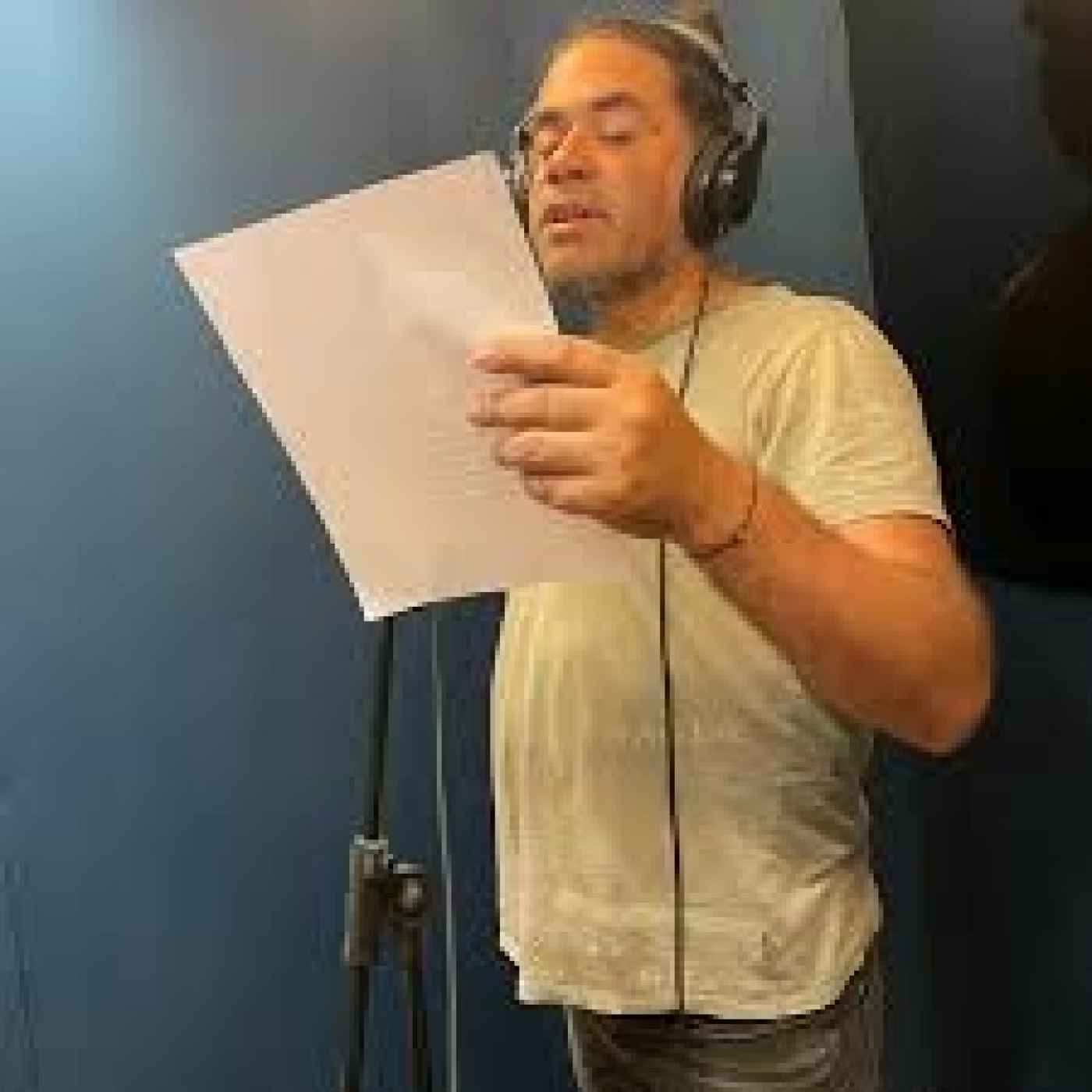 TRAMOYMEDIO: POESÍA Y MÚSICA REUNIDAS EN UN SOLO PROYECTO episode artwork