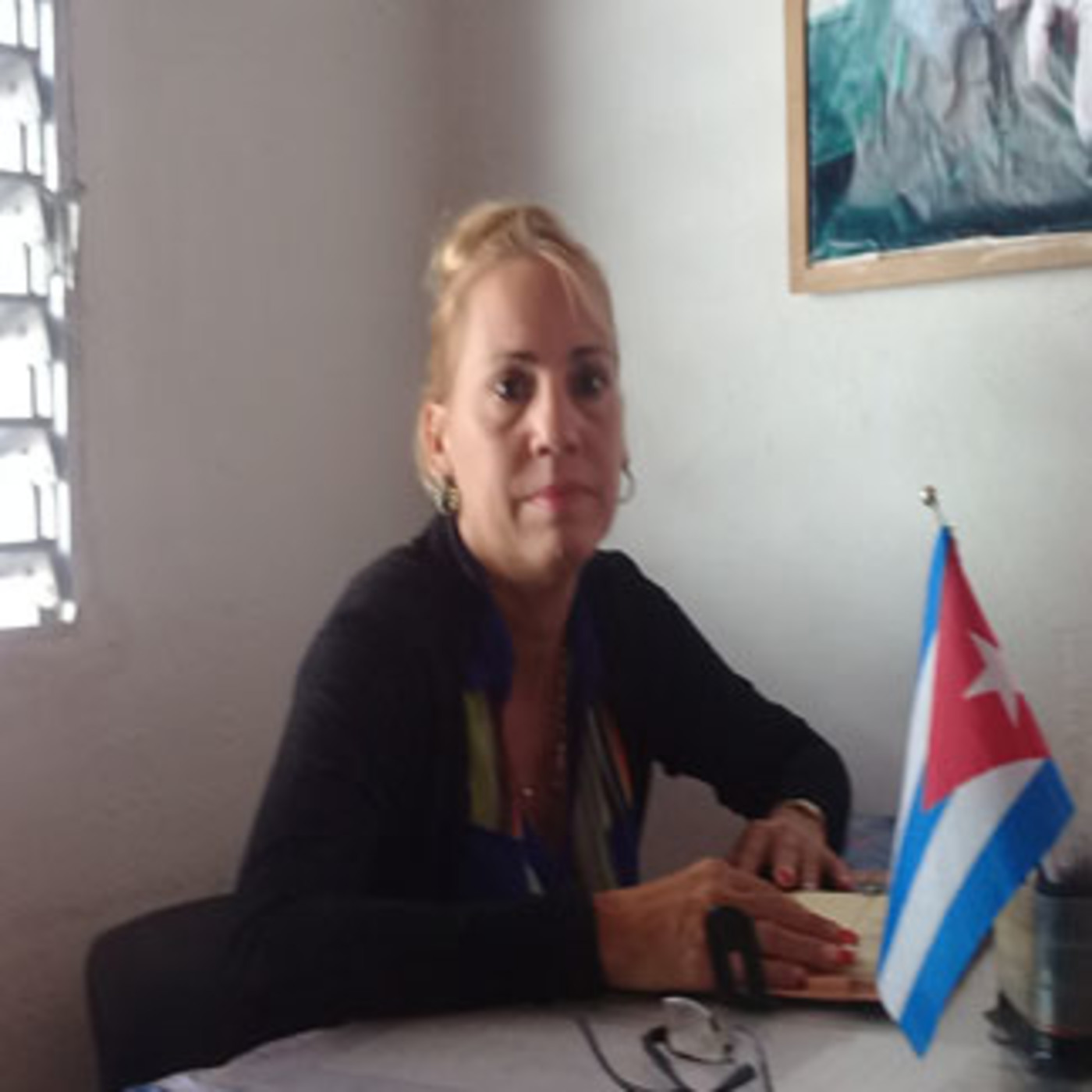 Arletis Yanet Betancourt Diéguez, directora de la escuela, informó sobre la participación de los niños en concursos episode artwork