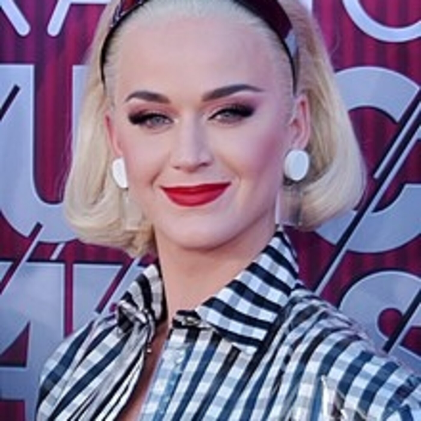 38 - Katy Perry - Hits 2017 episode artwork