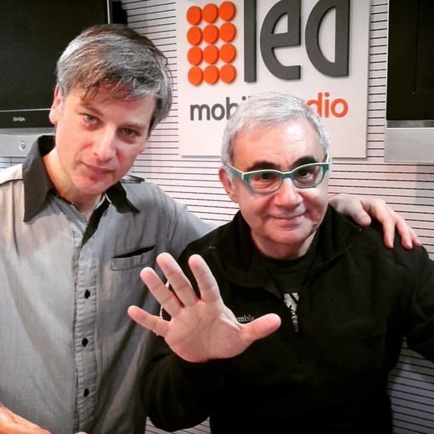 #CalorFrío radio