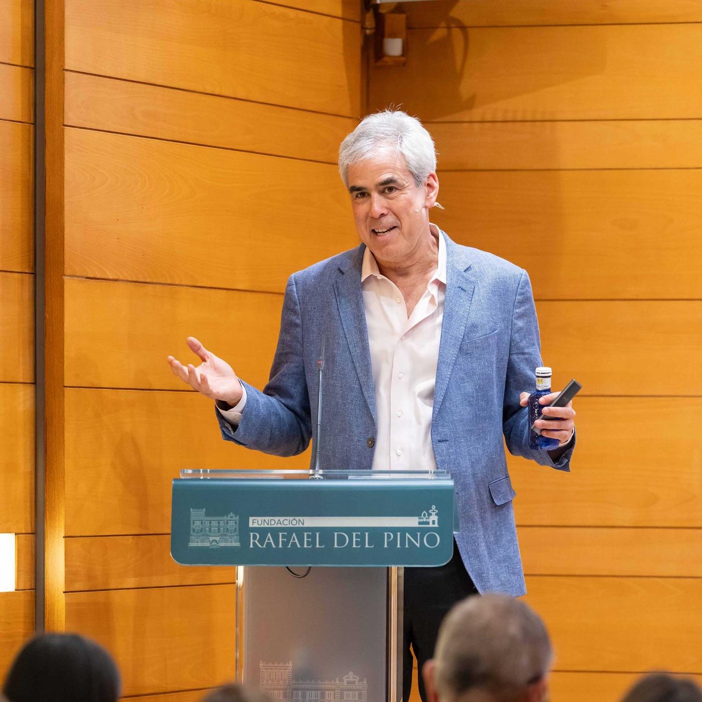 Jonathan Haidt - Versión en español episode artwork