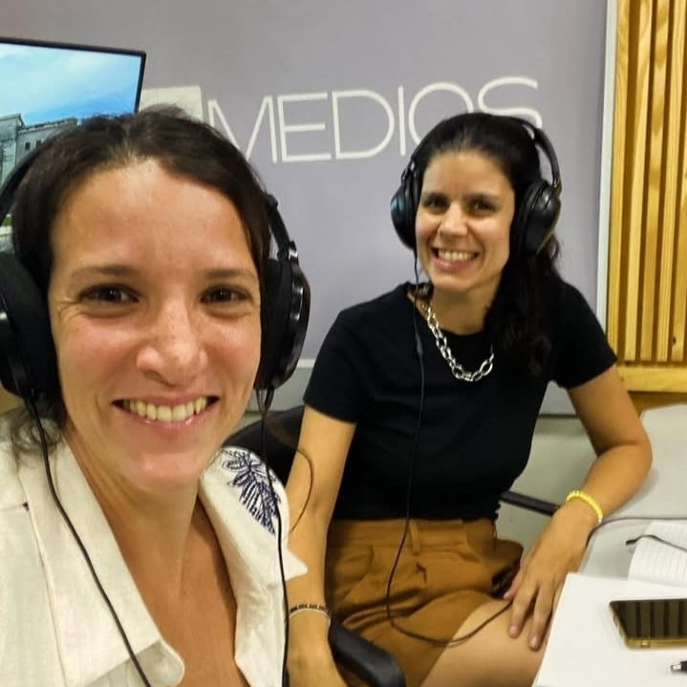 MUJERES TODO TERRENO con Andrea Glikman y Belèn Fernàndez 21-8-2026 episode artwork