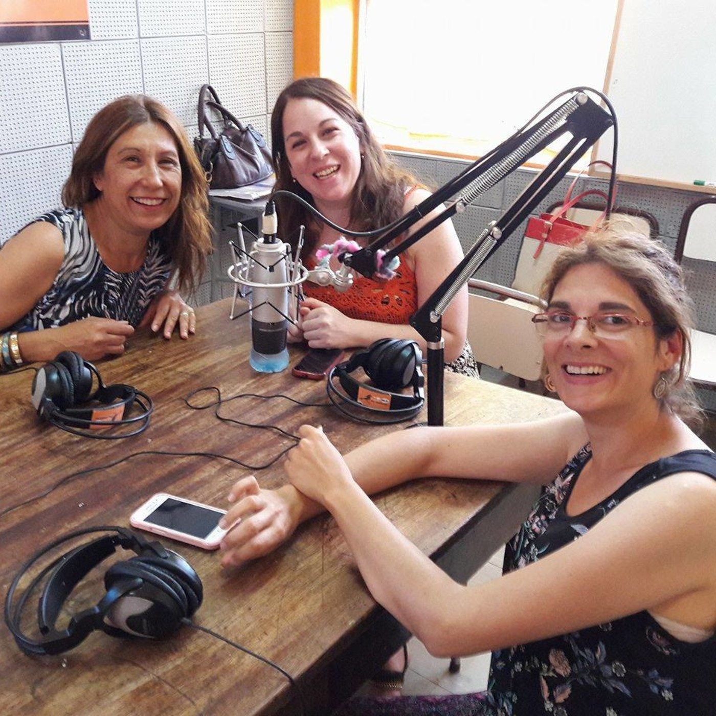 Hablemos De Educación - 1ra Temporada (2016).