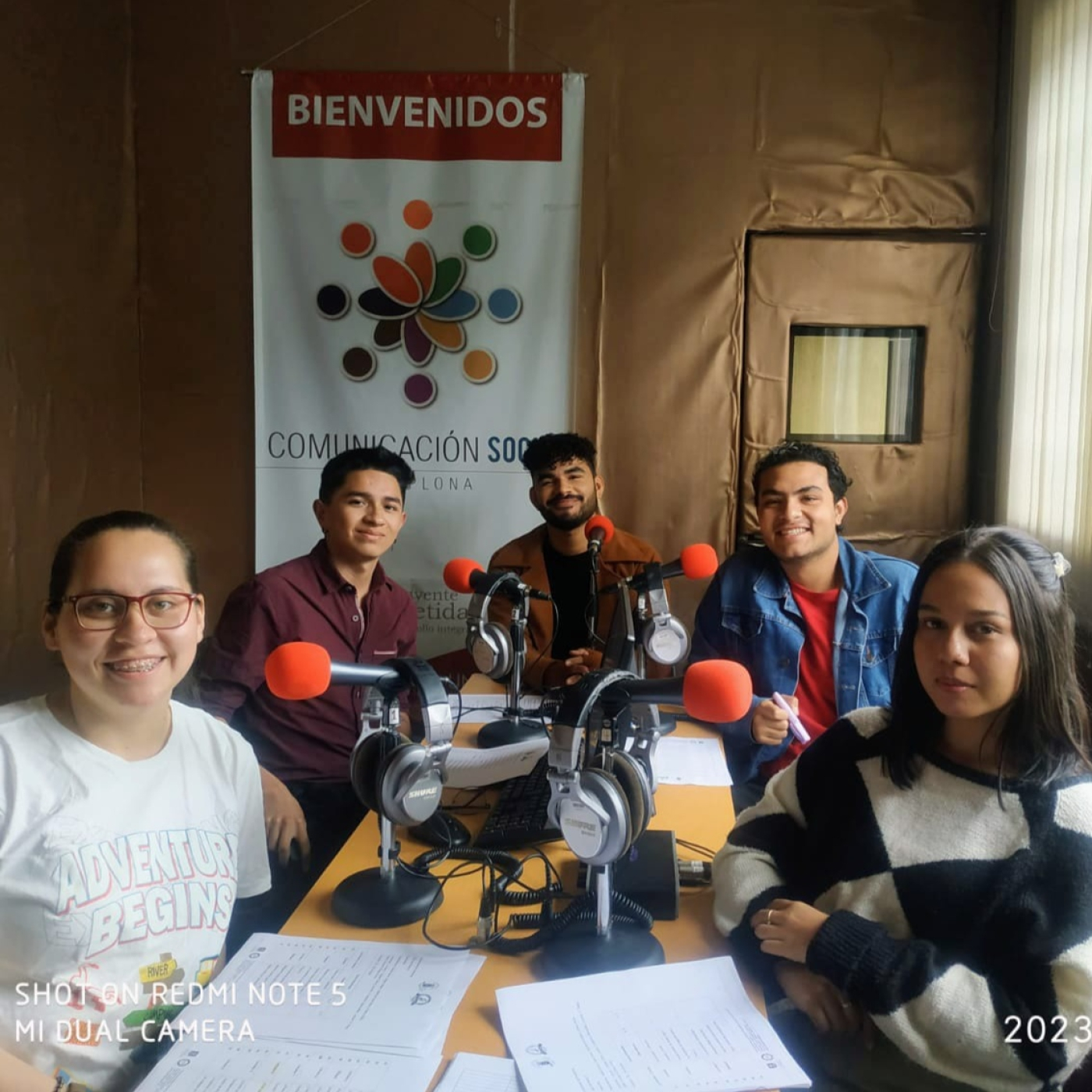 Miradas y Voces