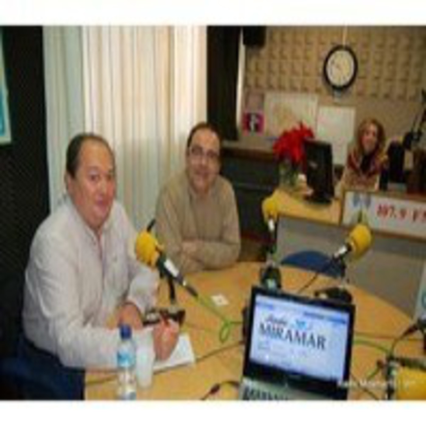 'La Pecera' , entrevista a Manuel Segovia y a Juan Portabales (ACET) (03/12/2012) episode artwork