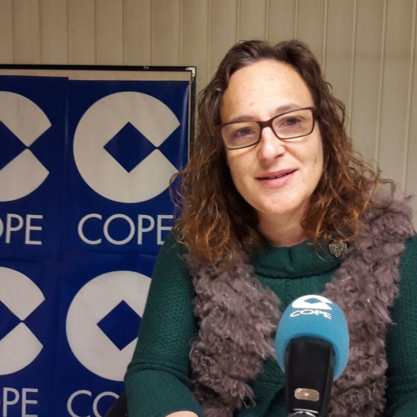 Mela López: Nueva oferta formativa de Cáritas Mondoñedo-Ferrol para 2017 episode artwork