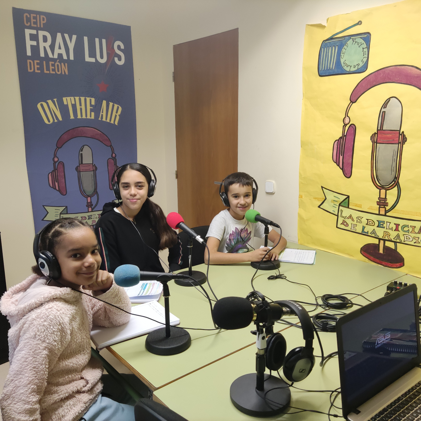 LAS DELICIAS DE LA RADIO